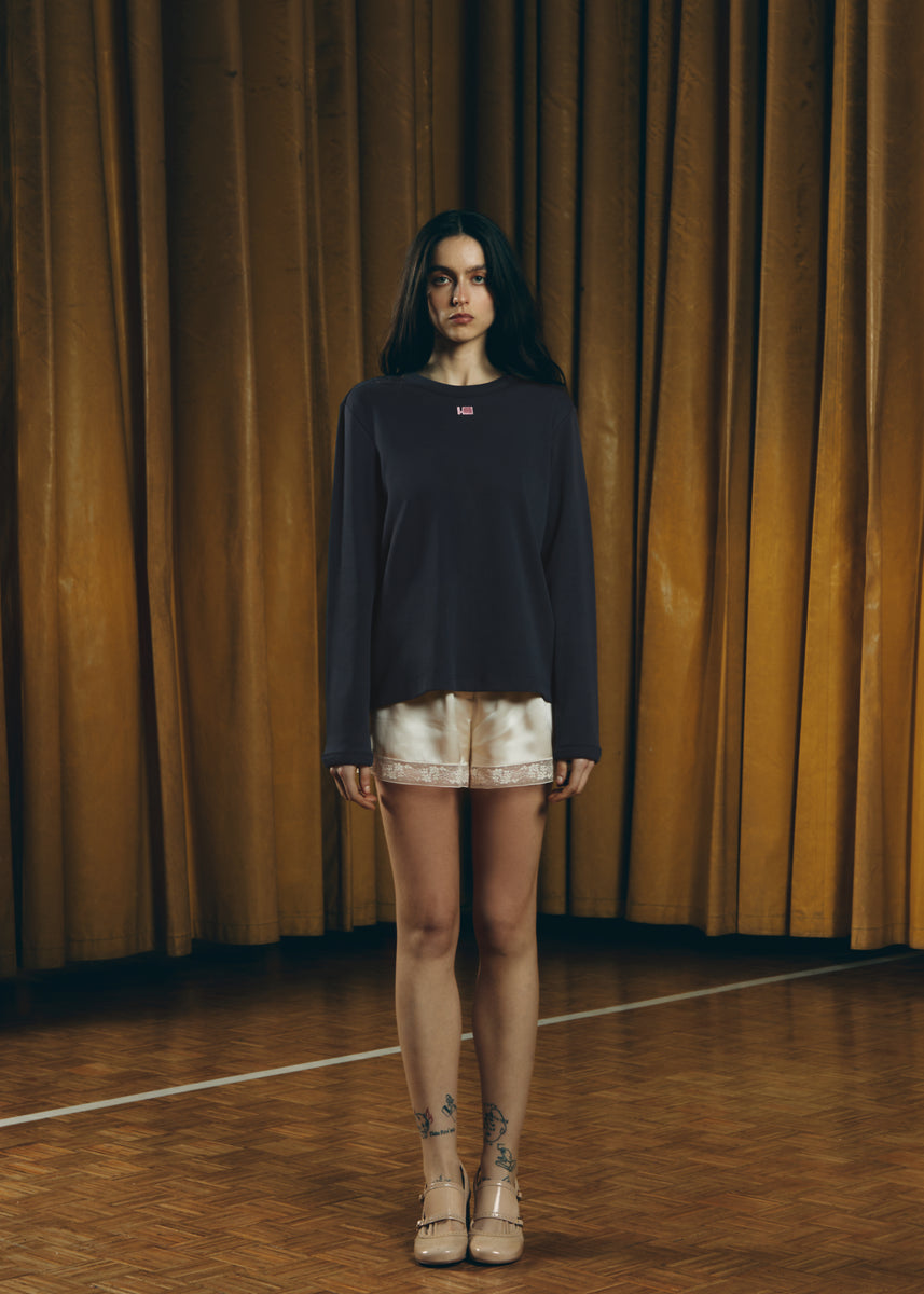 LONG-SLEEVE NAVY T-SHIRT