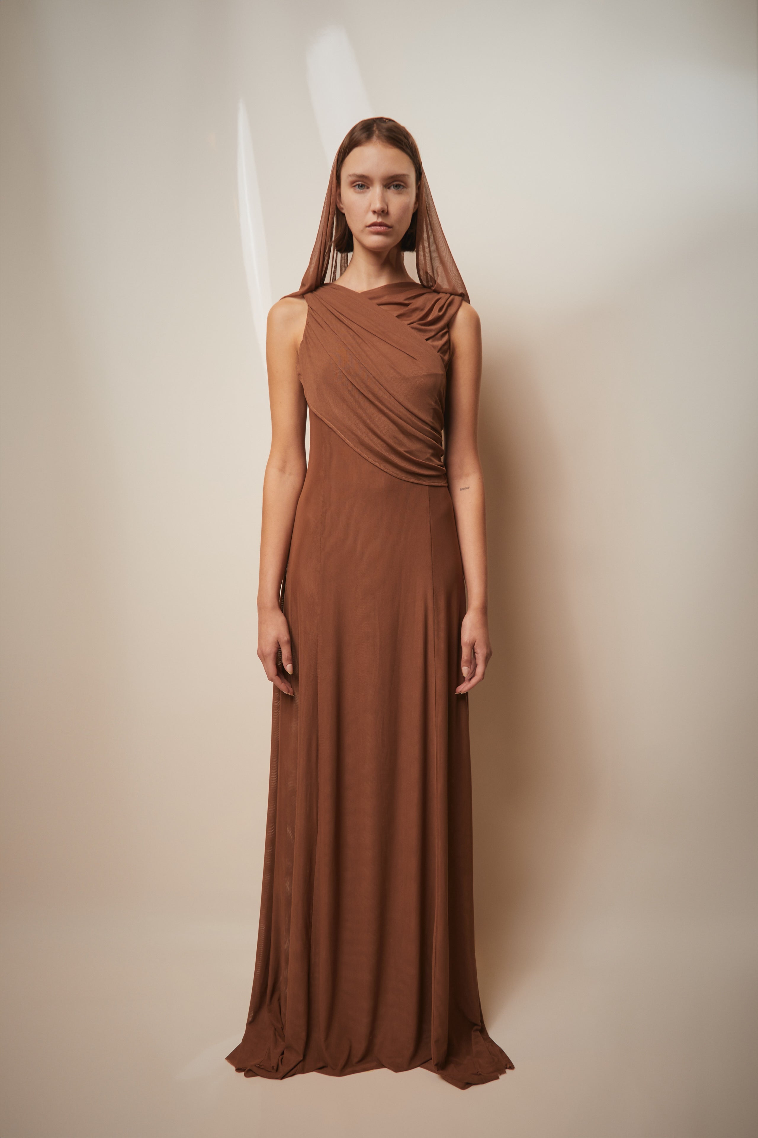 Draped terracotta hooded dress – Teresa Helbig