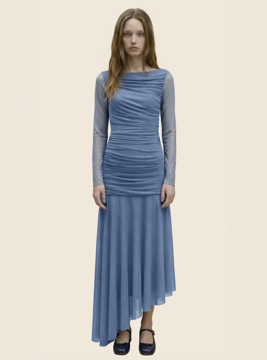 Vestido de tul asimétrico azul