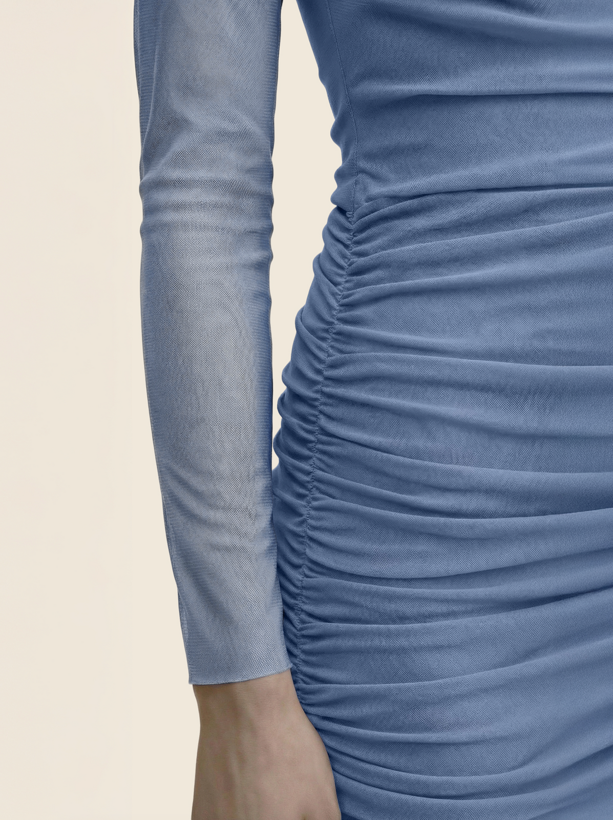 VESTIDO DE TUL ASIMÉTRICO AZUL
