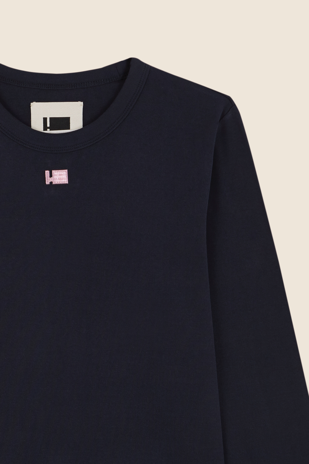 LONG-SLEEVE NAVY T-SHIRT