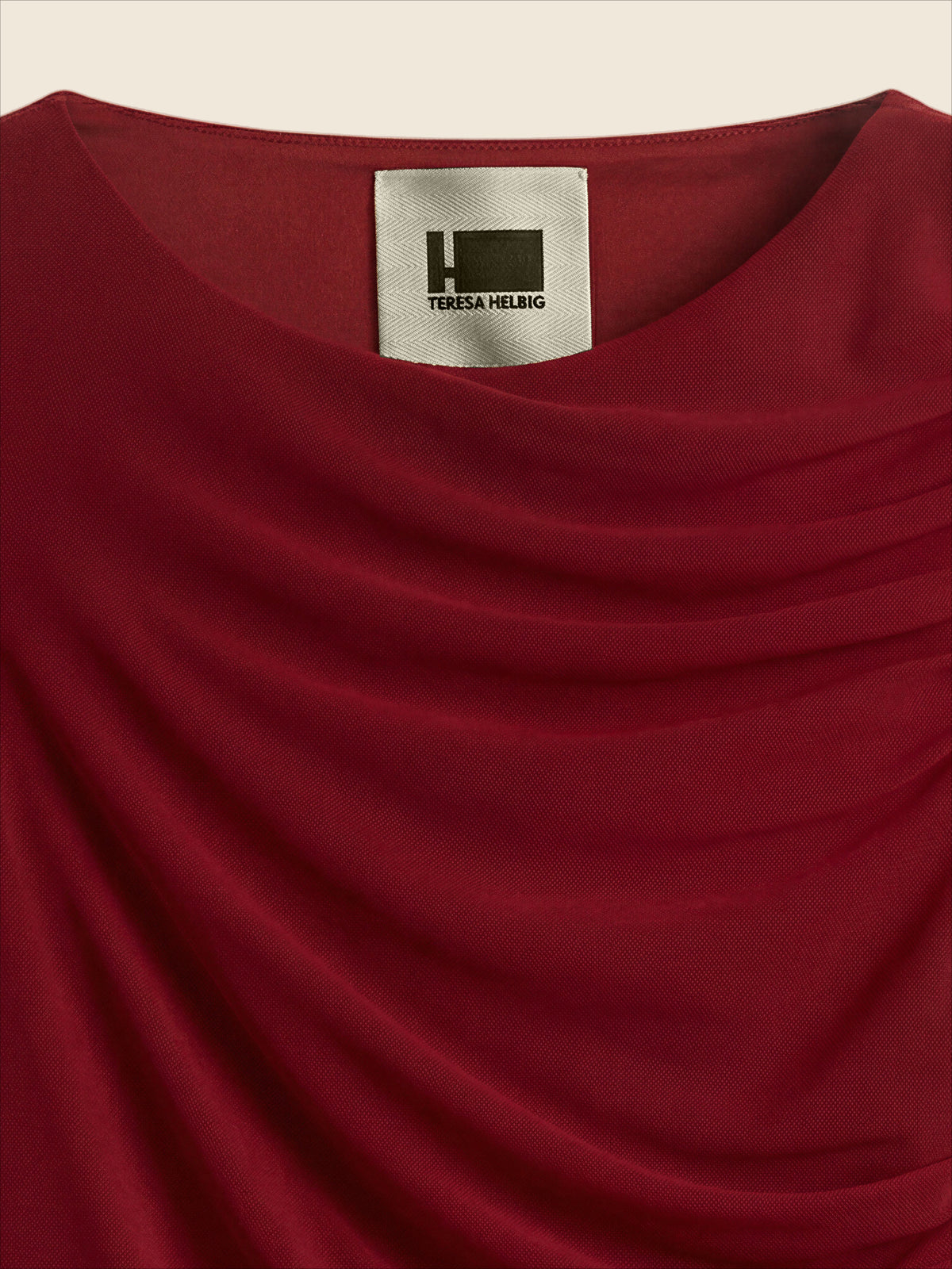 VESTIDO DE TUL ASIMÉTRICO ROJO