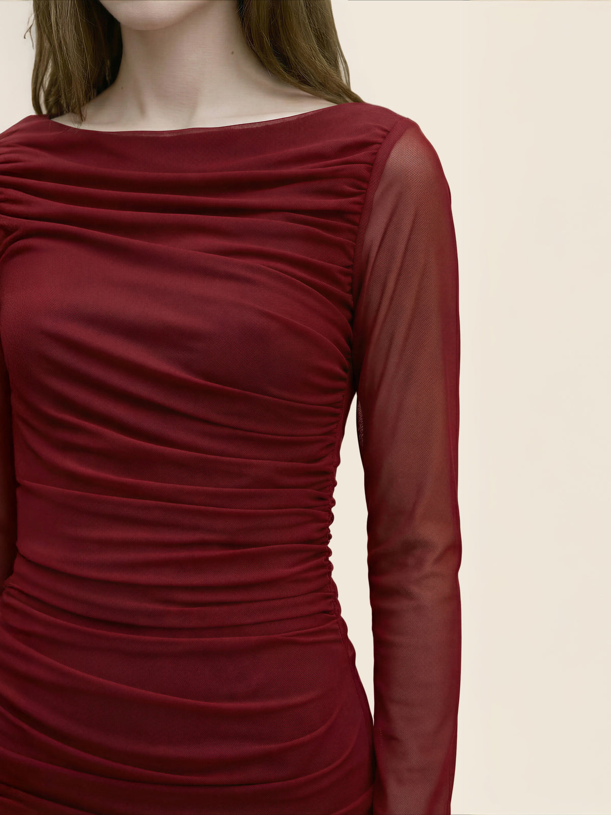 VESTIDO DE TUL ASIMÉTRICO ROJO